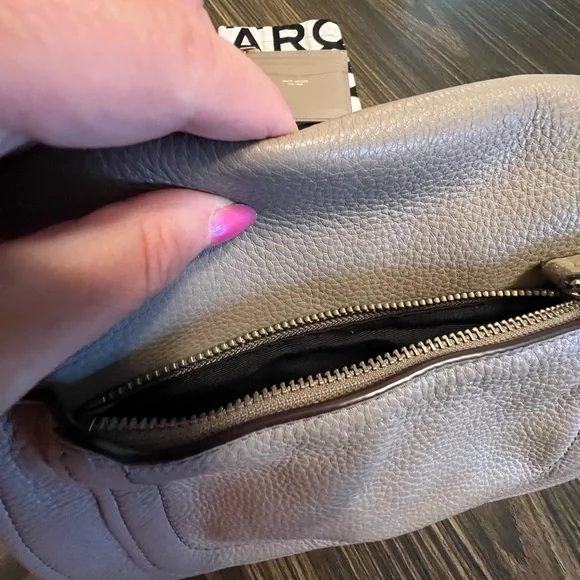 Marc Jacobs Taupe Shoulder Messenger Bag with Cardholder Duo - Picture 3 of 11